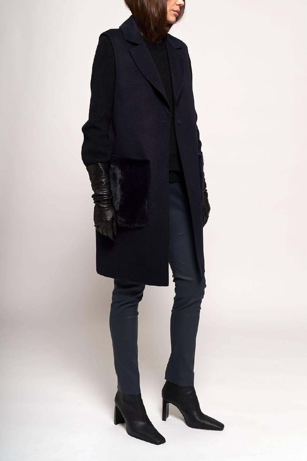 Manzoni 24 Gilet in tessuto cashmere Loro Piana con tasche visone Promozione