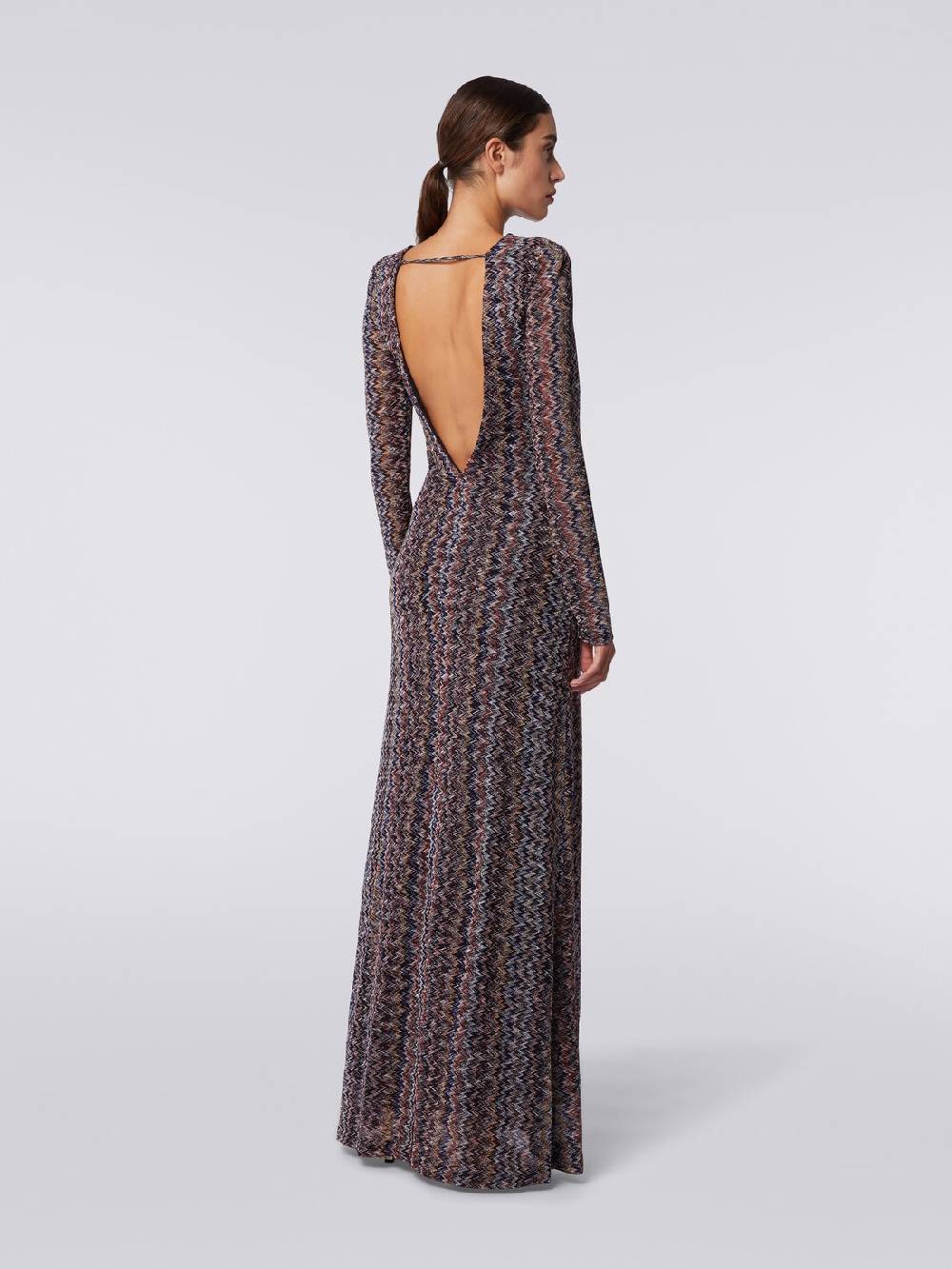 M Missoni Abito lungo con scollatura a V posteriore in viscosa chevron con lurex 2025