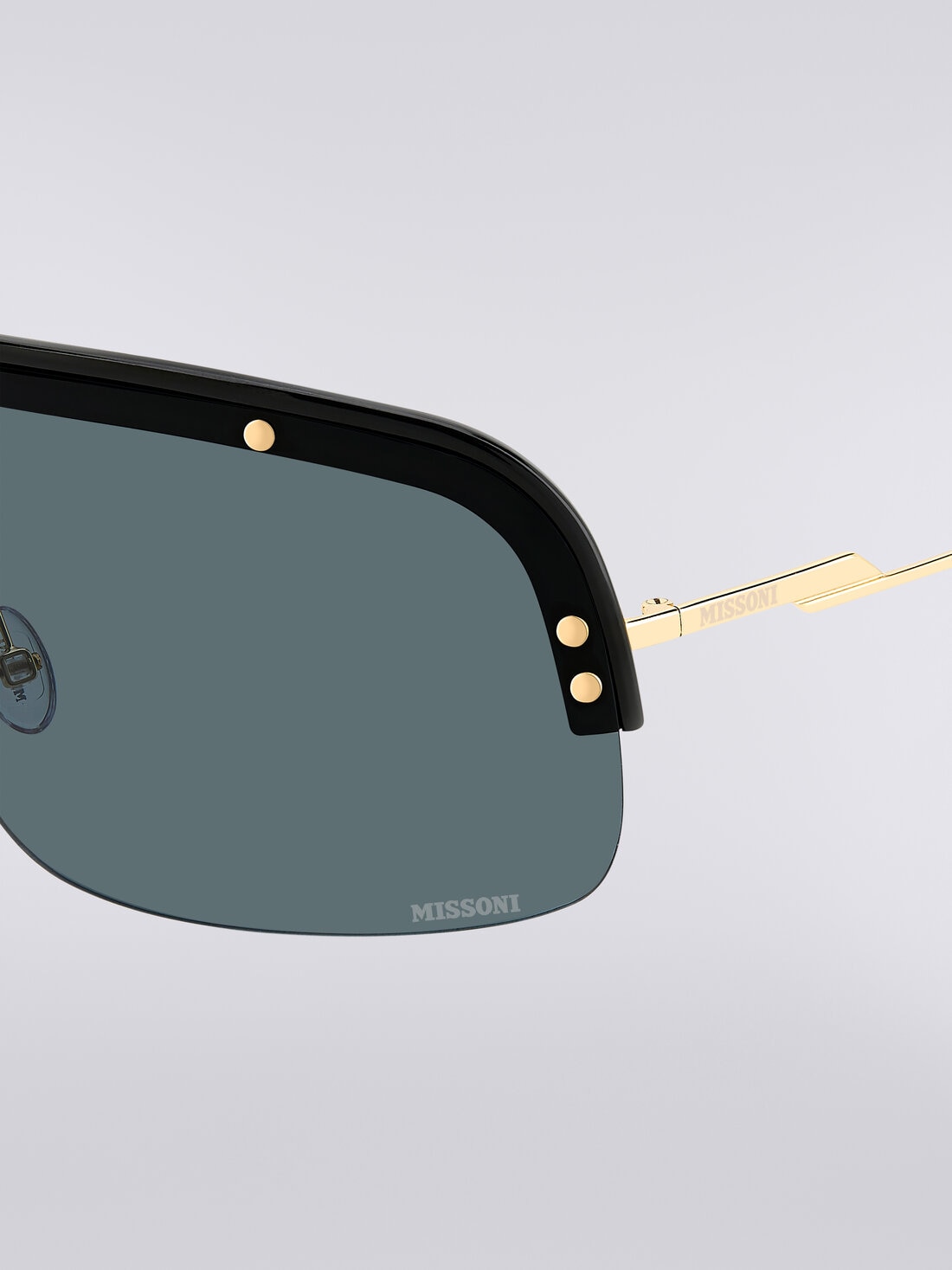 M Missoni Occhiali da sole a mascherina con aste in metallo e terminali in acetato In vendita
