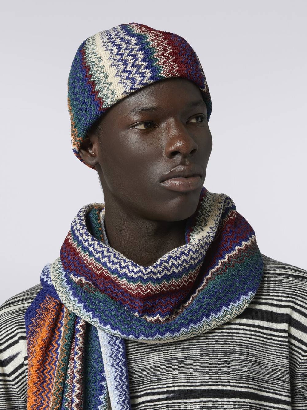 M Missoni Beanie in misto lana zig zag Sostegno trimestrale