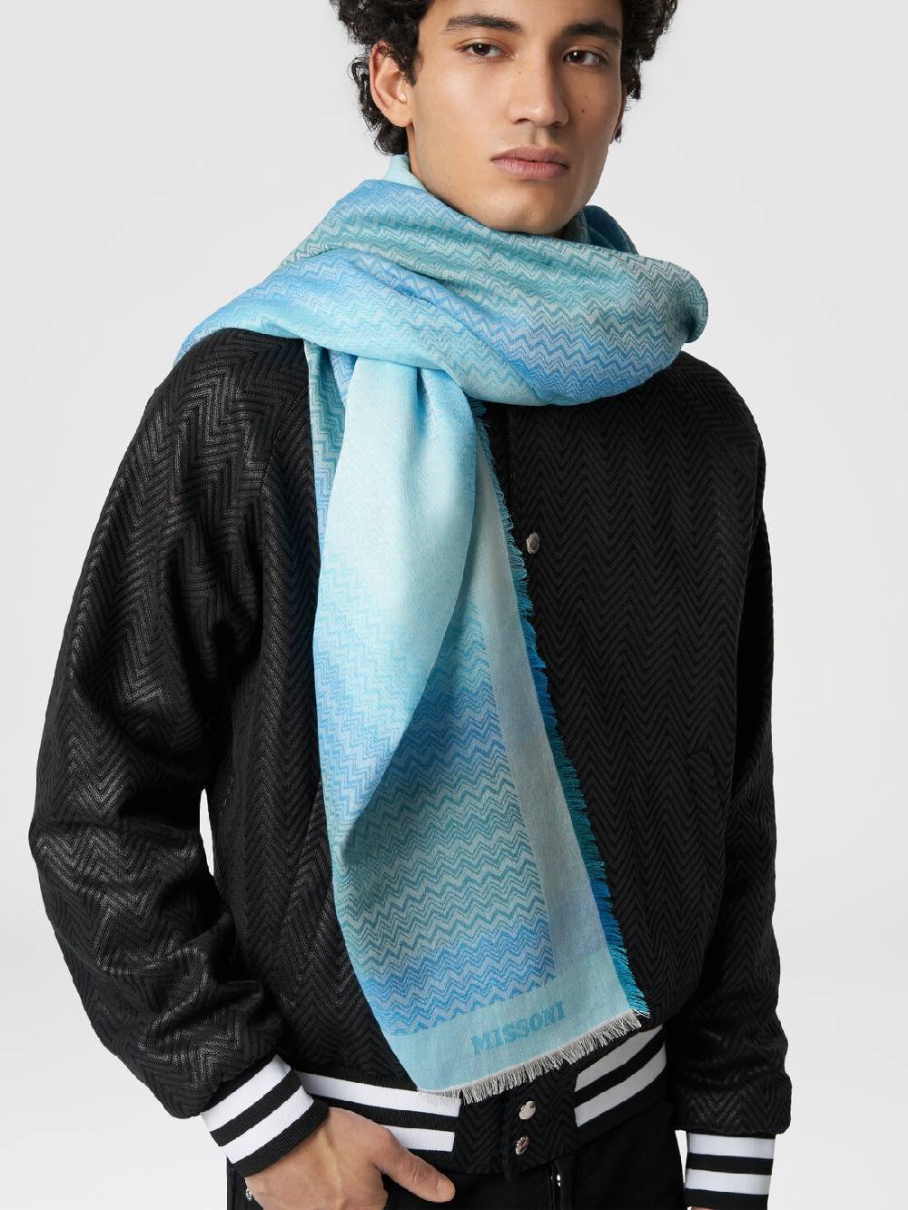 M Missoni Foulard in cotone con motivo zig zag e bordi sfrangiati Sconti questo mese