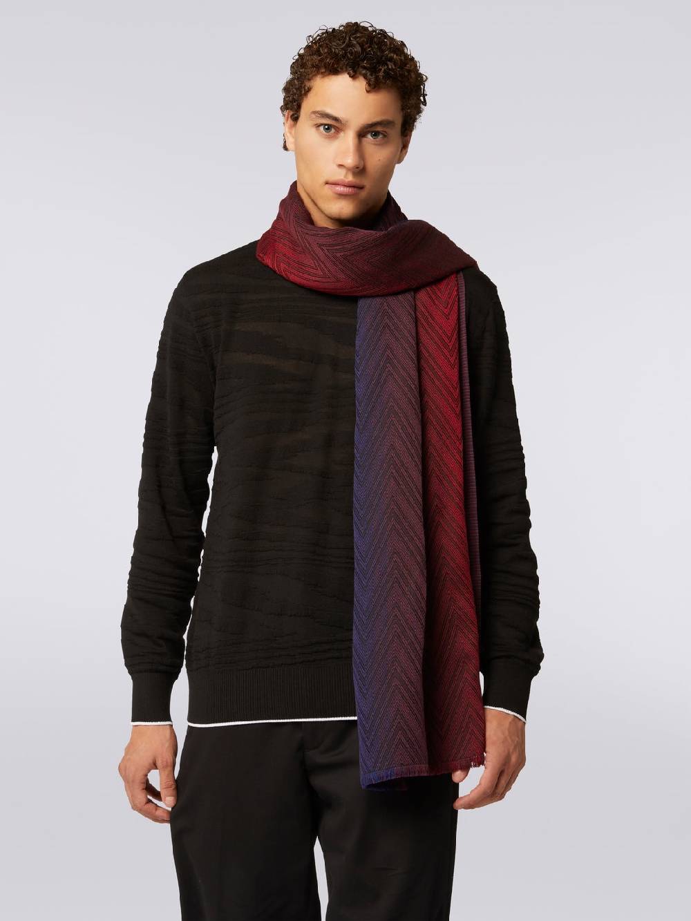 M Missoni Stola in maglia di viscosa e lana chevron con bordi sfrangiati Italia