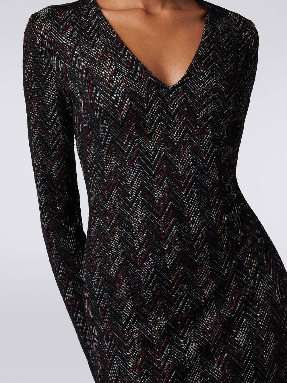 M Missoni Abito lungo con scollatura a V in lana e viscosa zig zag Offerta Pasqua