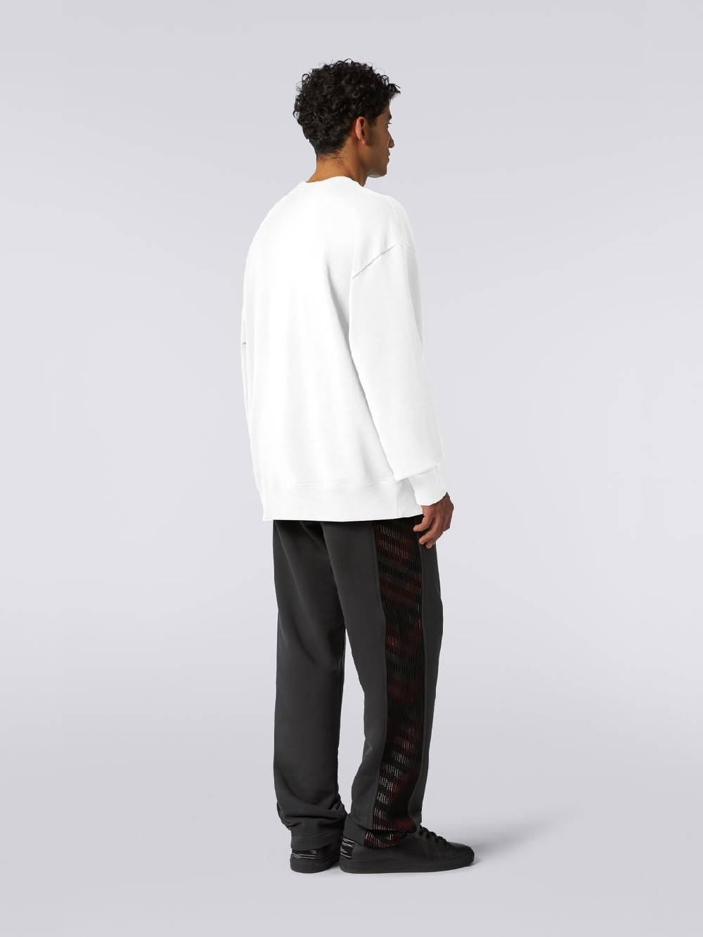 M Missoni Felpa girocollo in cotone con macro-logo in collaborazione con Mike Maignan Sconto