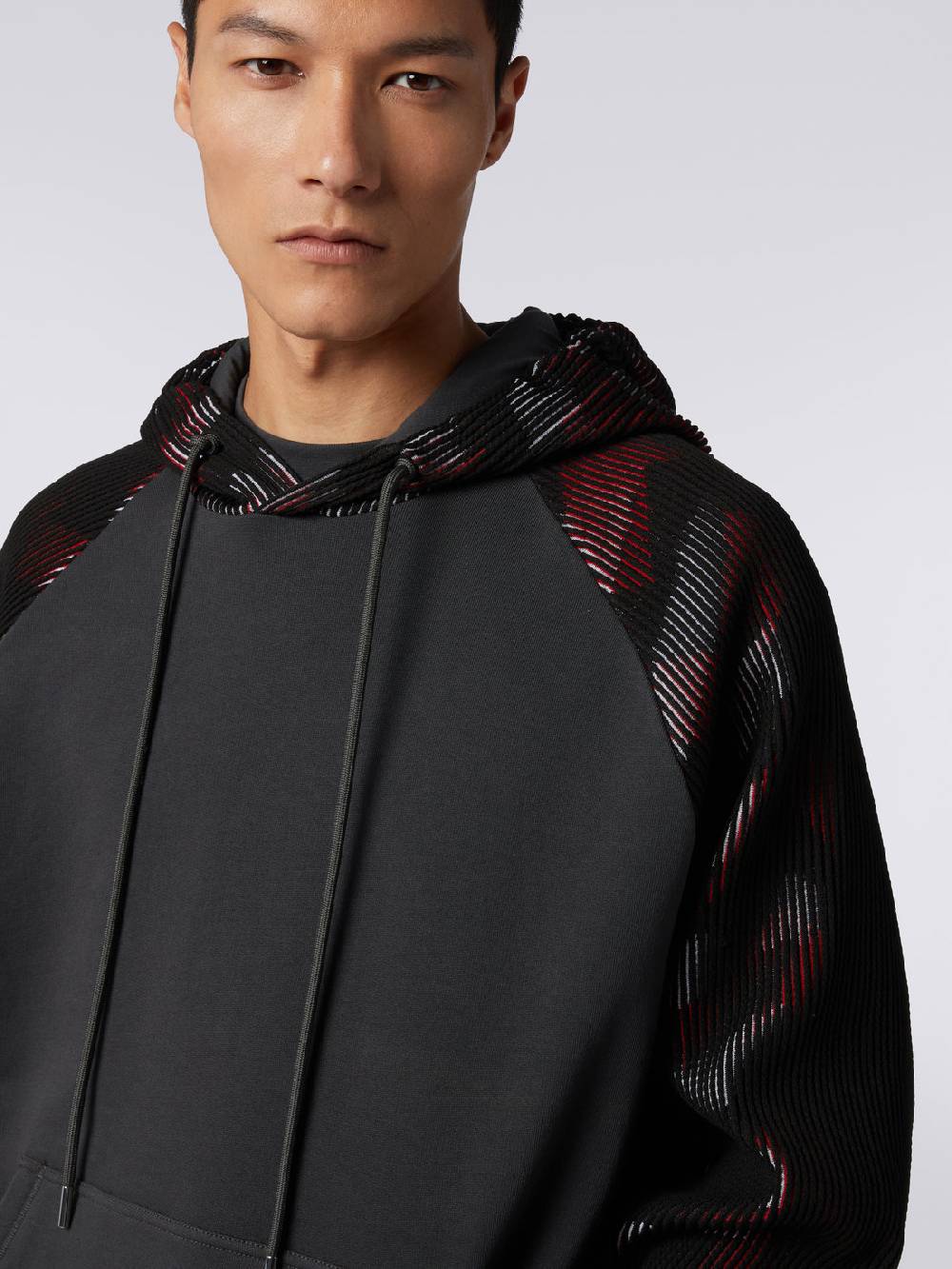M Missoni Felpa con cappuccio in jersey con inserti in maglia in collaborazione con Mike Maignan Vendita Calda