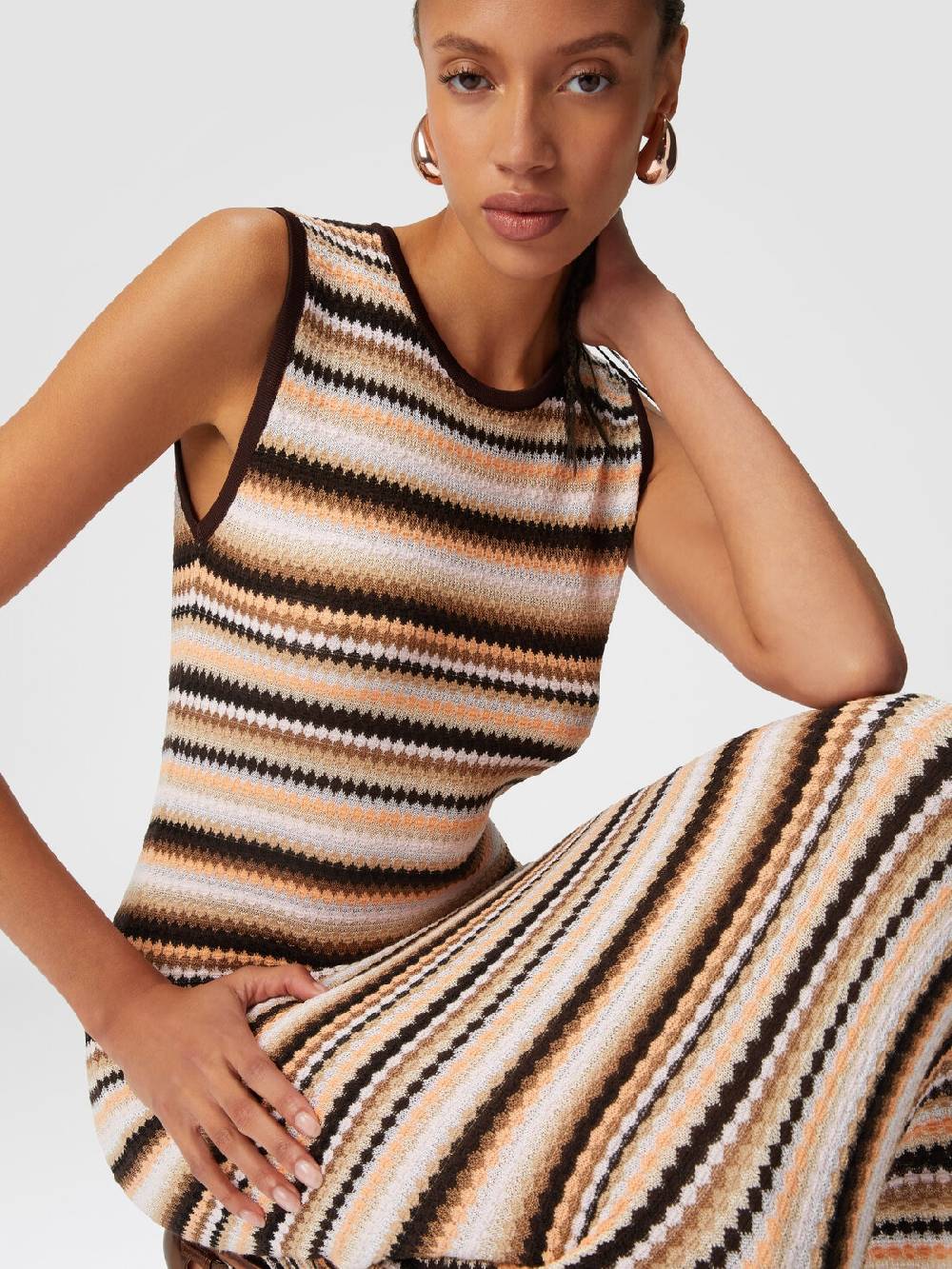 M Missoni Abito midi senza maniche in lana e viscosa a righe In Saldo