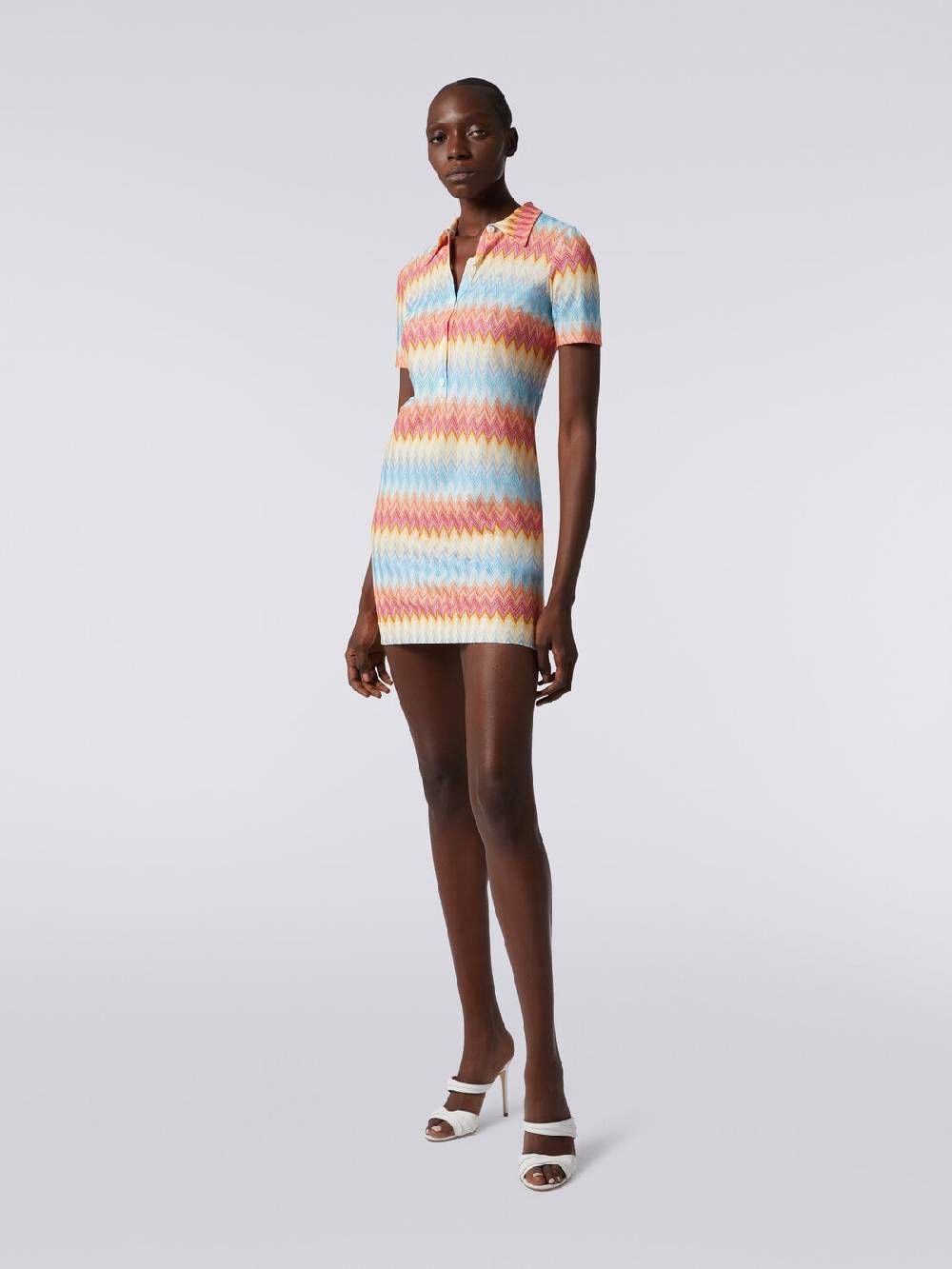 M Missoni Mini-abito modello polo in viscosa zig zag Grandi sconti