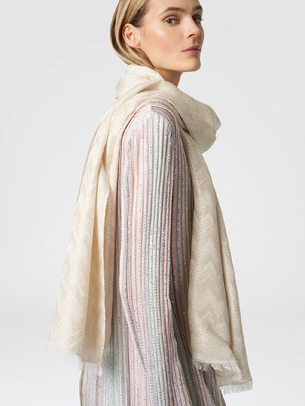M Missoni Stola in misto viscosa chevron con paillettes Black Friday Prezzi