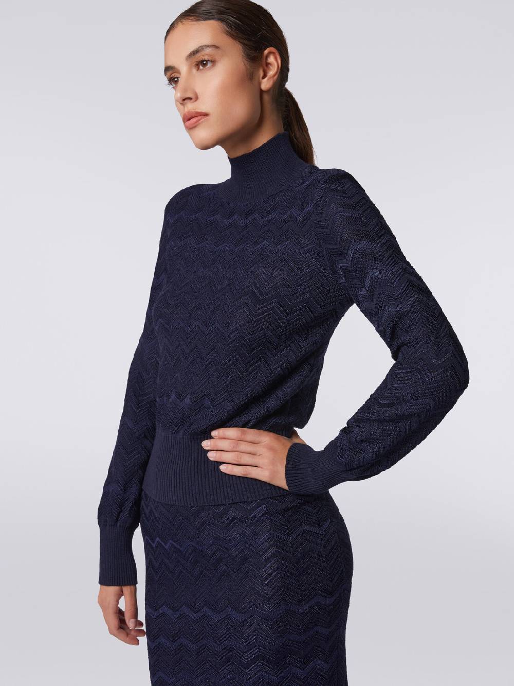 M Missoni Pullover a collo alto in viscosa e lana chevron Comprane uno, ottenene uno gratis