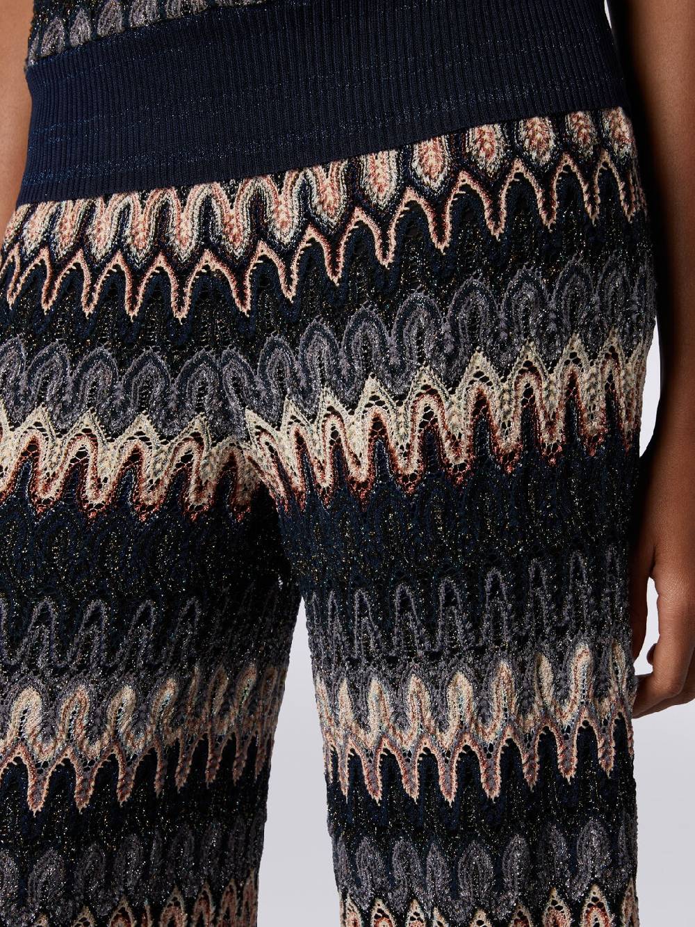 M Missoni Pantaloni in misto viscosa lamé a onde effetto pizzo Offerta per la Festa della Mamma