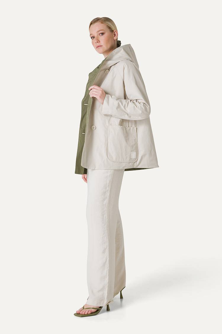 Oof Wear IMPERMEABILE REVERSIBILE CON CAPPUCCIO IN NYLON MEMORY 9411 - PANNA/VERDE MIMETICO Negozi Online