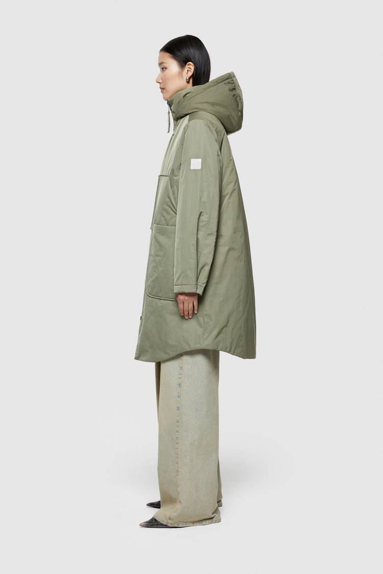 Oof Wear PARKA LUNGO 9094 IN NYLON MEMORY - VERDE MIMETICO Offerta