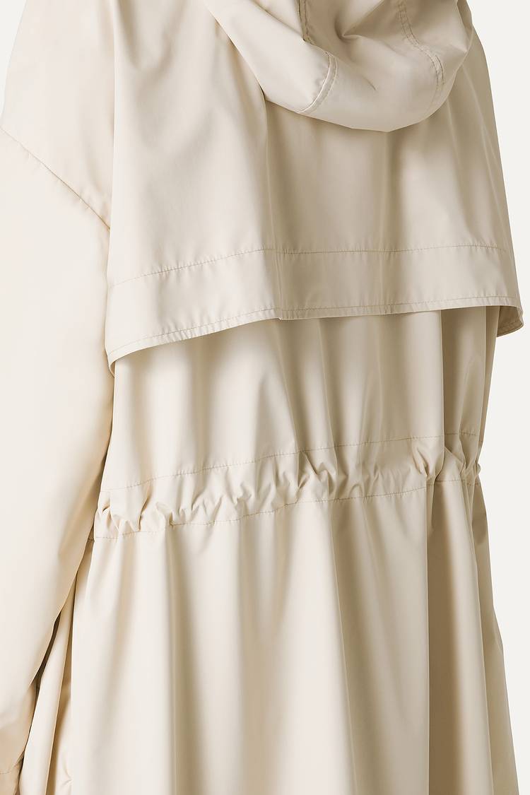 Oof Wear GIACCA LUNGA IN NYLON CON INTERNO ARGENTO 9216 - CREMA Qualità Garantita