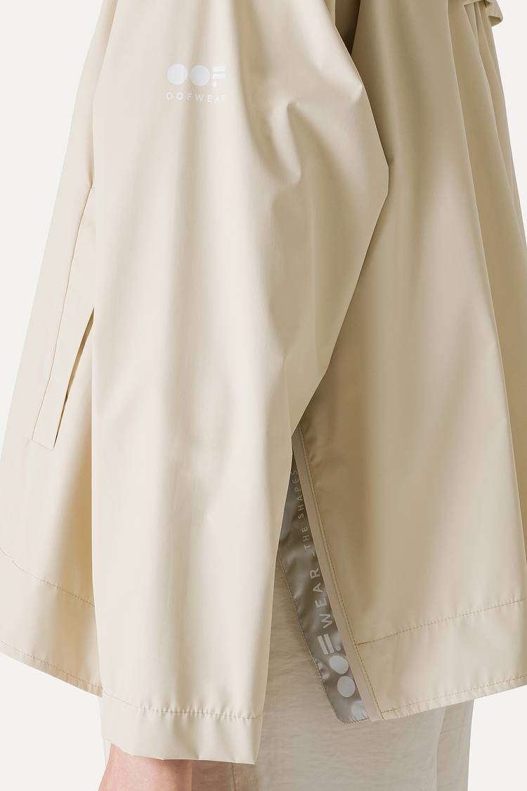 Oof Wear GIACCA CORTA IN NYLON CON INTERNO ARGENTO 9214 - CREMA Negozi Online