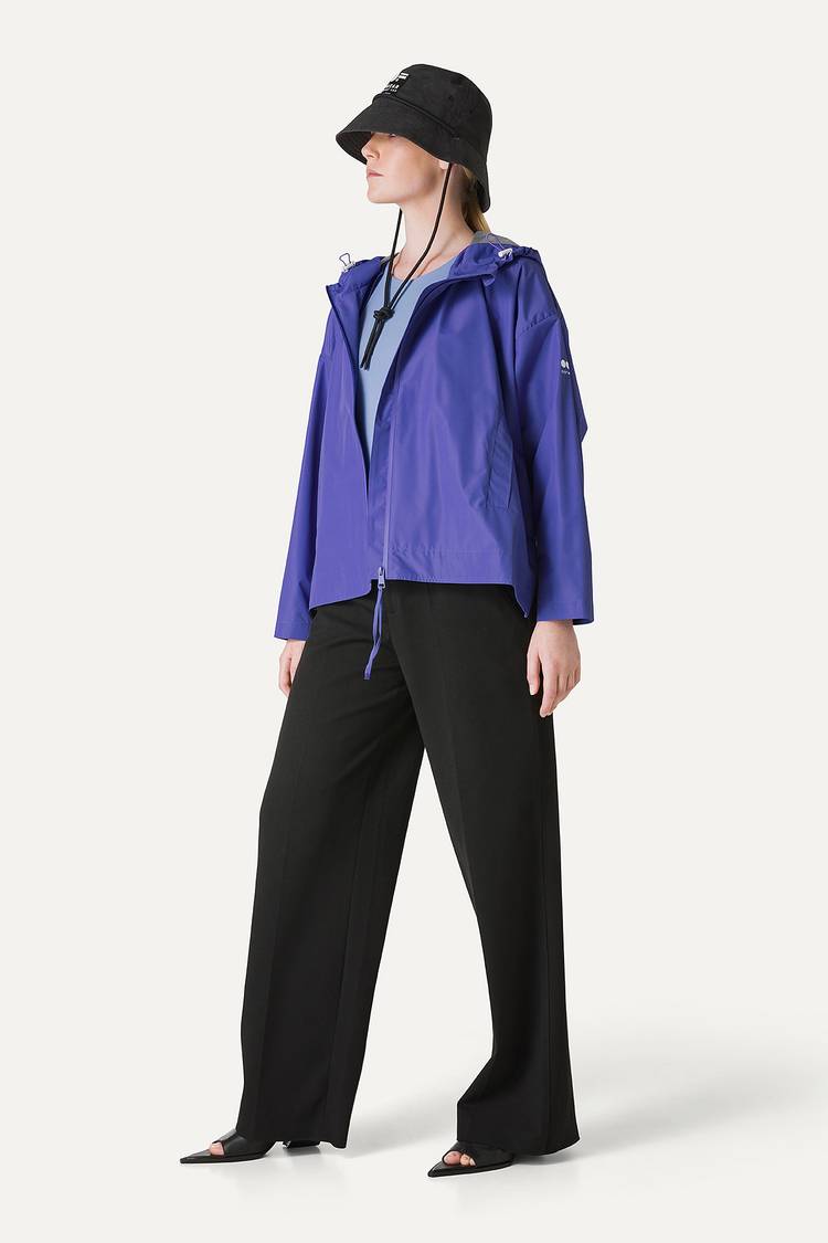 Oof Wear GIACCA CORTA IN NYLON CON INTERNO ARGENTO 9214 - PERVINCA Acquista Ora