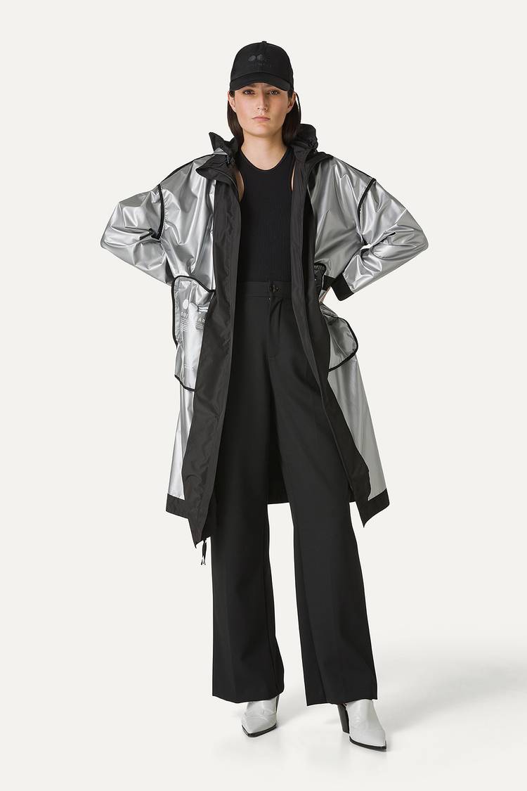 Oof Wear GIACCA LUNGA IN NYLON CON INTERNO ARGENTO 9216 - NERO Promozione Limitata