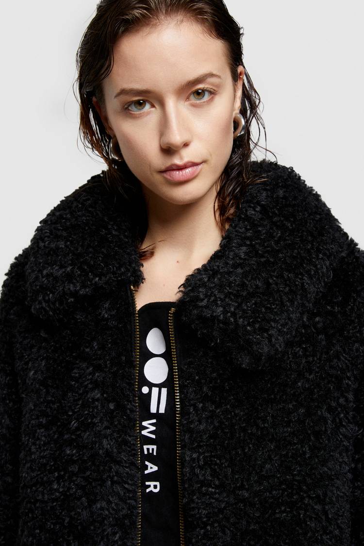 Oof Wear GIACCA CORTA 9258 IN PELLICCIA SINTETICA - NERO Qualità Garantita