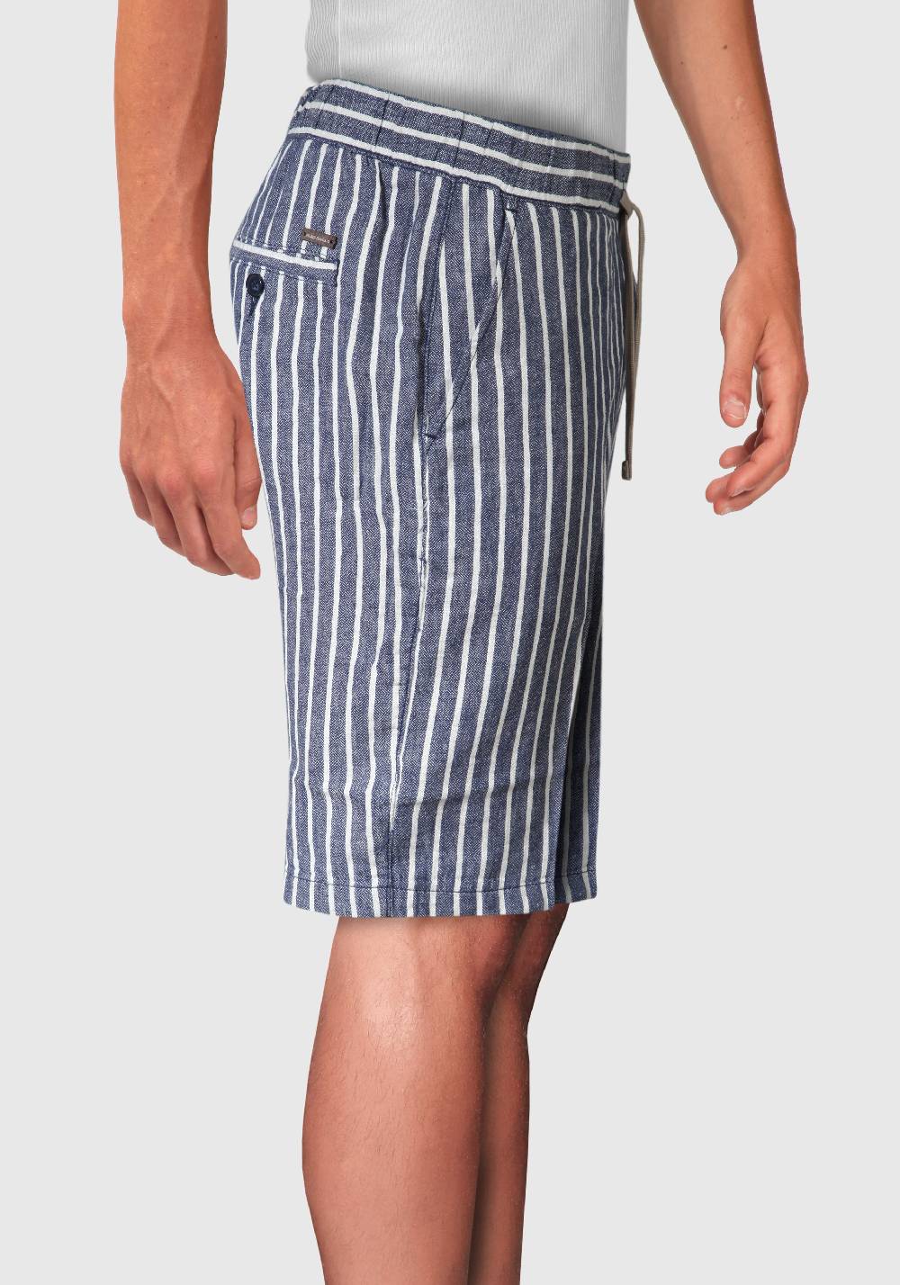 Primo Emporio Bermuda rigato con laccio in Lino In Vendita