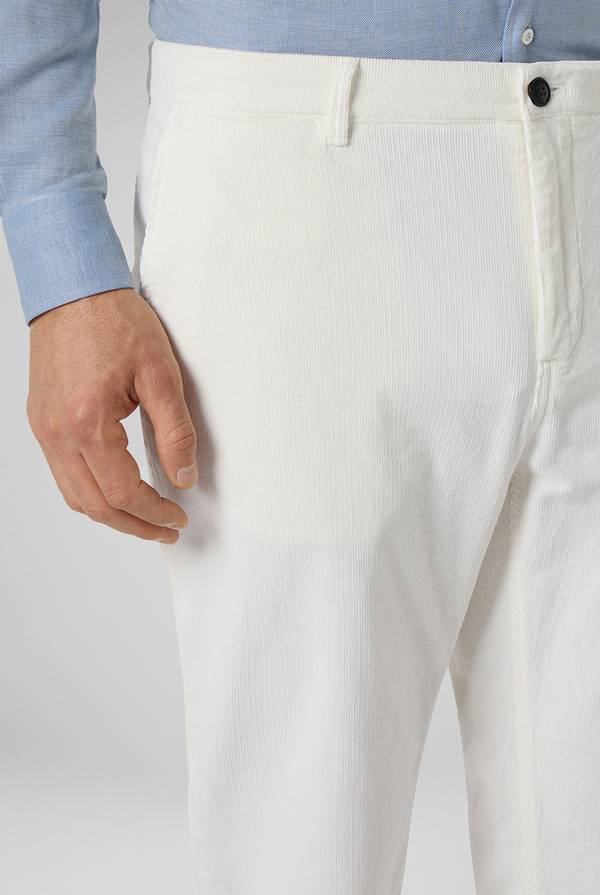 Pull Pal Zileri Pantaloni chino slim fit in velluto a coste ACQUISTA ORA
