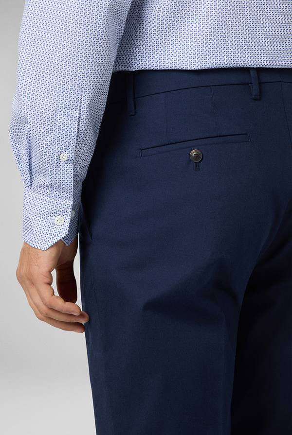 Pull Pal Zileri Pantaloni chino in cotone e lyocell Latest stili