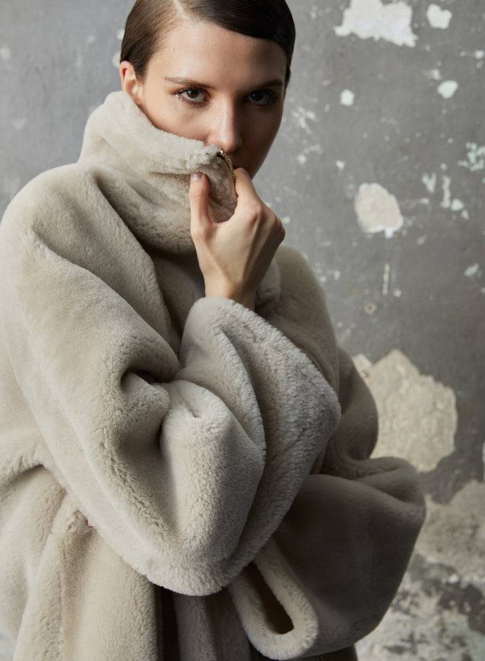 Lorena Antoniazzi CAPPOTTO IN MONTONE I Più Venduti