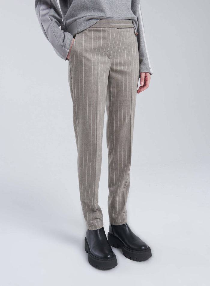 Lorena Antoniazzi PANTALONI IN LANA E CASHMERE STRETCH Fino al 55% di sconto