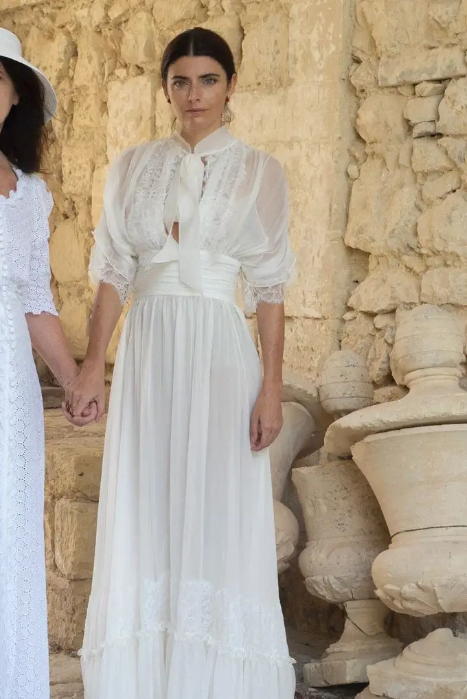Luisa Beccaria Abito Lungo In Crepon Di Chiffon Con Pizzo Bianco Cyber Monday