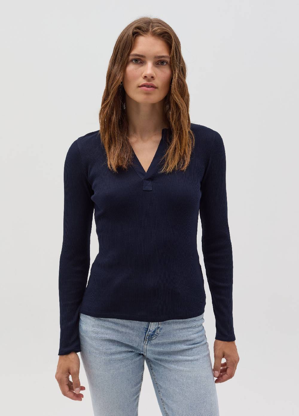 OVS T-shirt a costine sottili con scollo a V Sconto