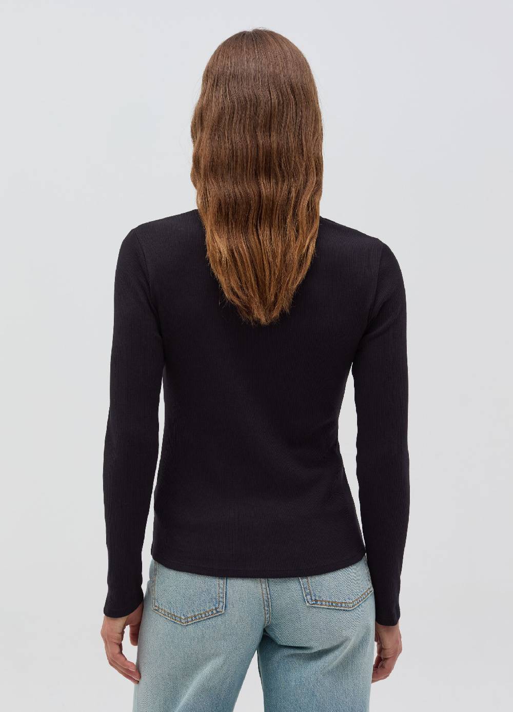 OVS T-shirt a costine sottili con scollo a V Online