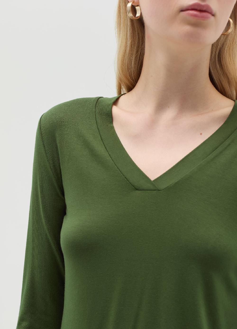OVS T-shirt in viscosa stretch con scollo a V Vendite Flash