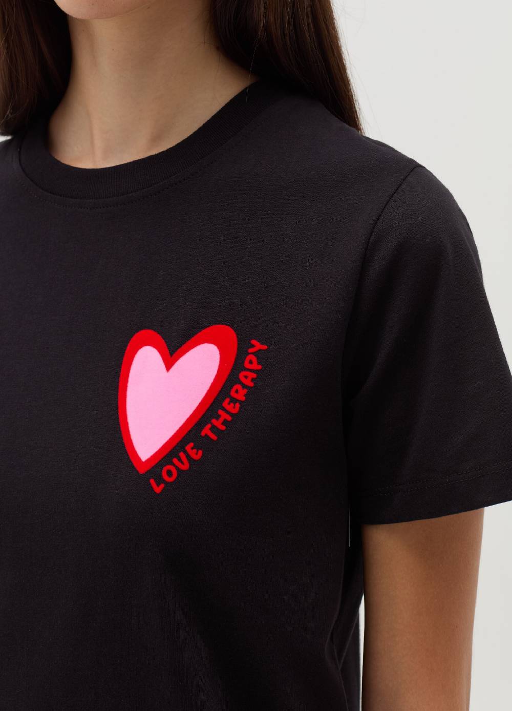 LOVE THERAPY T-shirt con stampa cuore Sottocosto