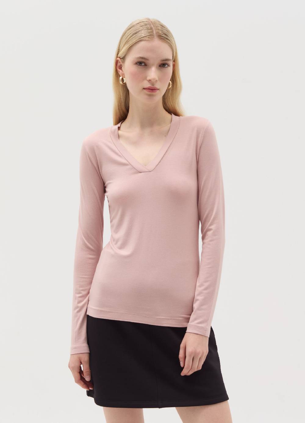 OVS T-shirt in viscosa stretch con scollo a V Convenienza