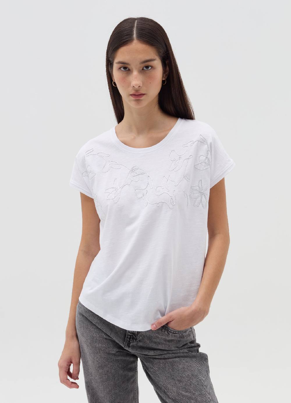 OVS T-shirt con ricamo floreale Presa