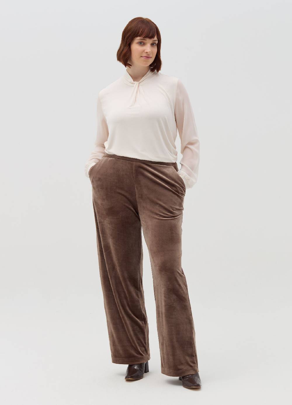 MYA T-shirt in viscosa stretch con nodo Curvy In vendita