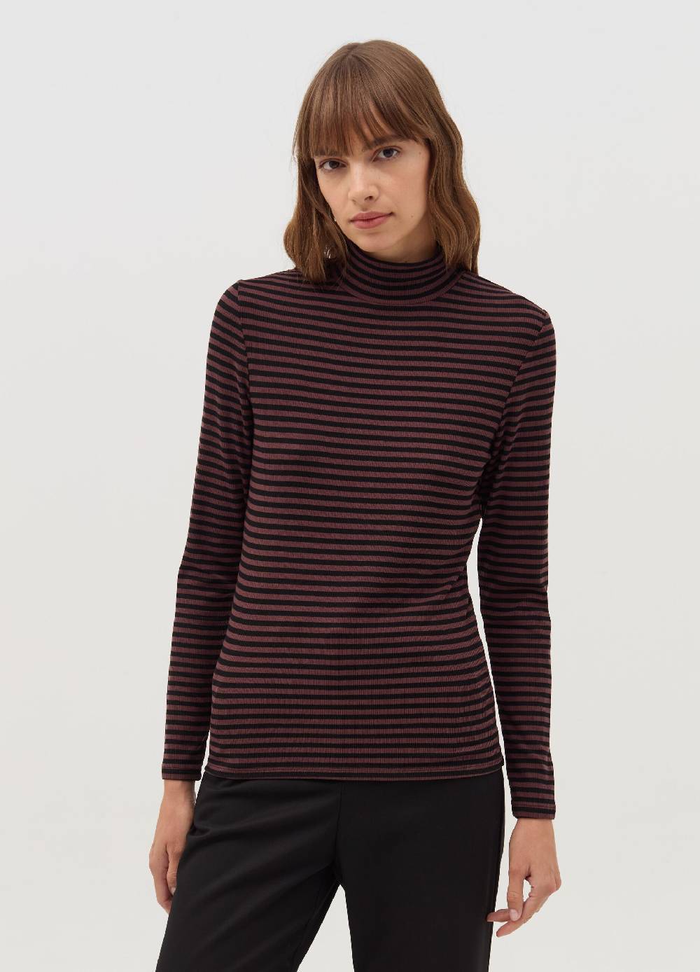 OVS T-shirt a righe mock neck Ultimo giorno