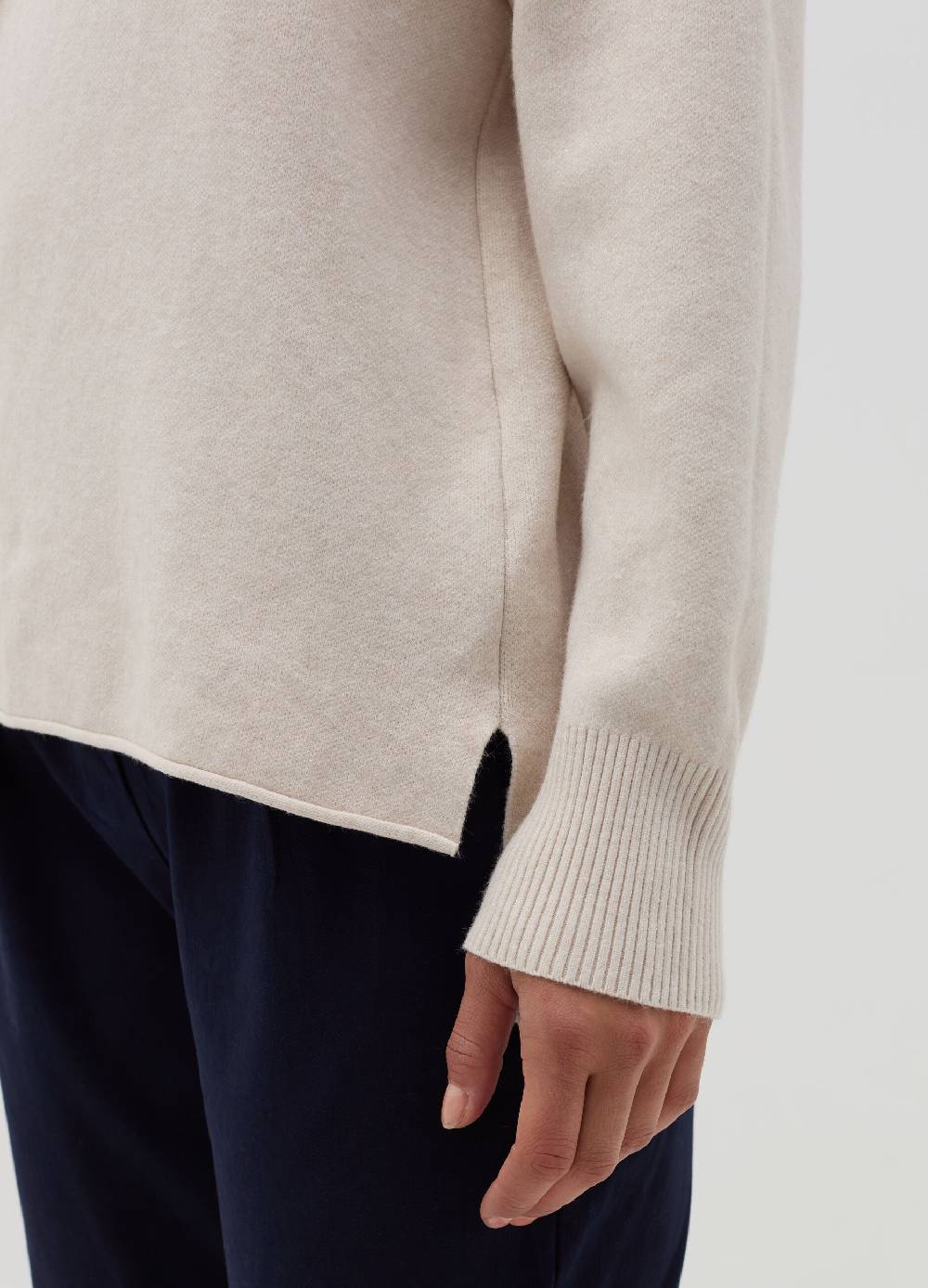 HYBRID Pullover con spacchetti Fino al 50% di sconto