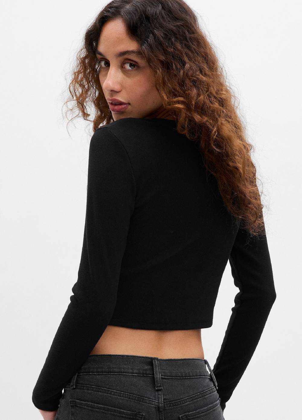 GAP T-shirt cropped a maniche lunghe Offerte giornaliere