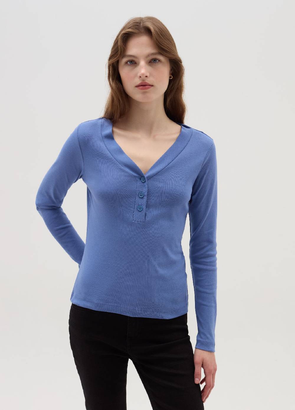OVS T-shirt maniche lunghe scollo serafino In vendita