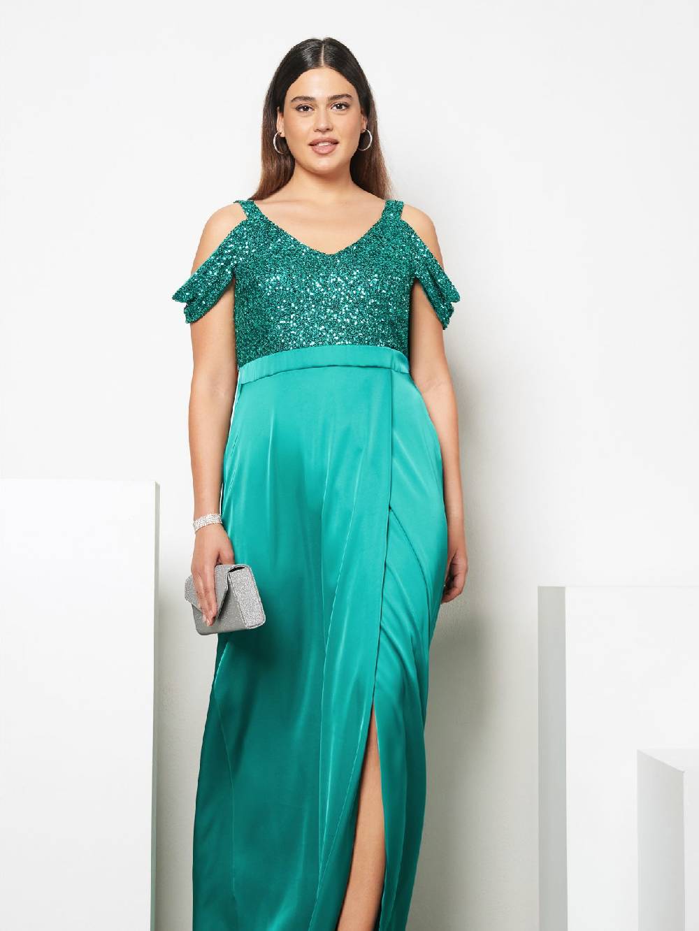 Rinascimento Abito Lungo Curvy Paillettes & Raso Nuovo