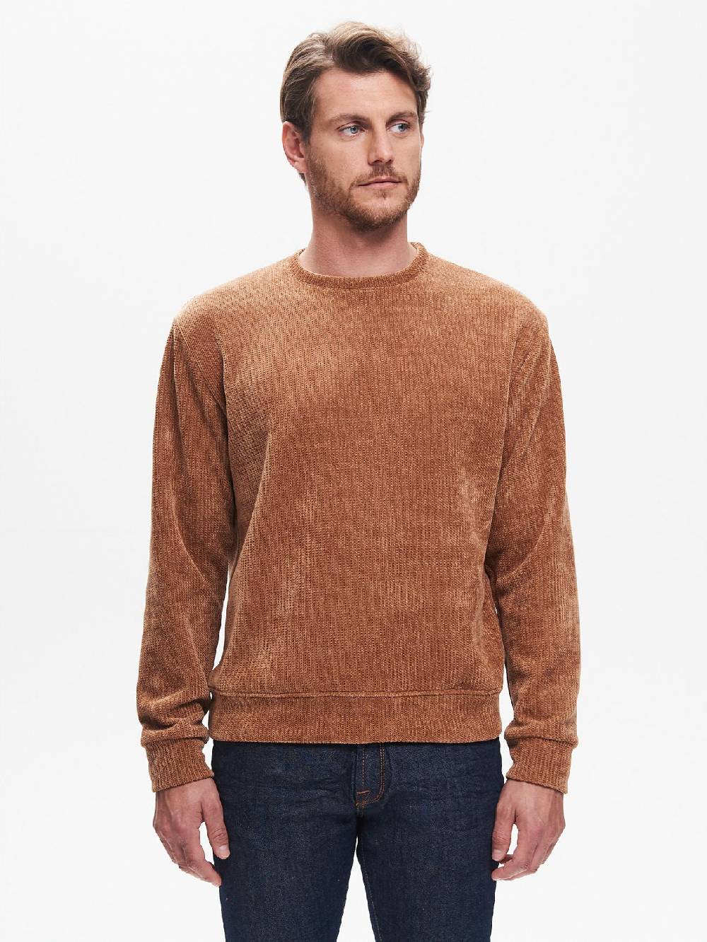 Rinascimento Felpa Girocollo Uomo in Ciniglia Cammello QB24 Offerte