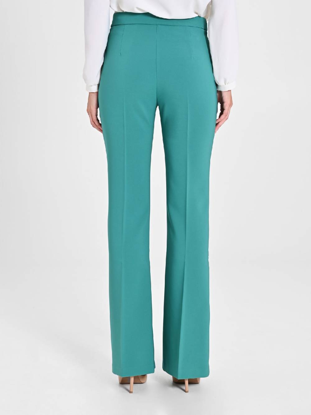 Rinascimento Pantaloni Flared in Tessuto Tecnico Verde Giada Donna Ritorno libero