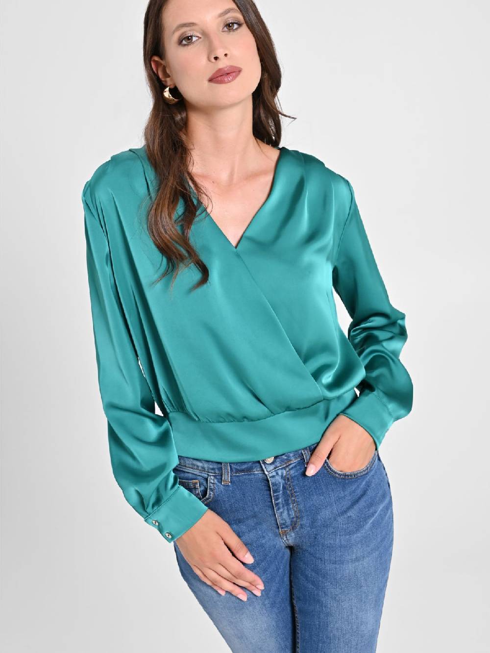 Rinascimento Blusa incrociata in Raso Fino Al -60%