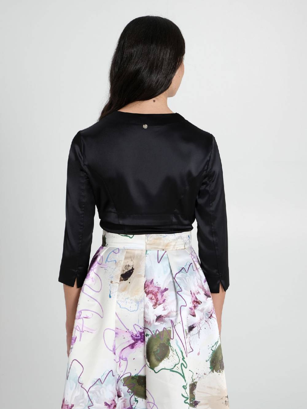 Rinascimento Coprispalle in Satin Nero Online