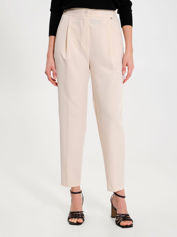 Rinascimento Pantaloni Carota con Punto Smock Beige Negozio