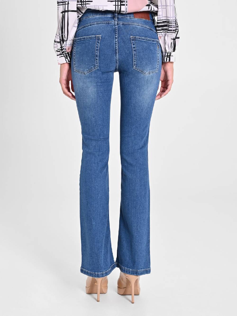 Rinascimento Jeans Flared Offerta migliore
