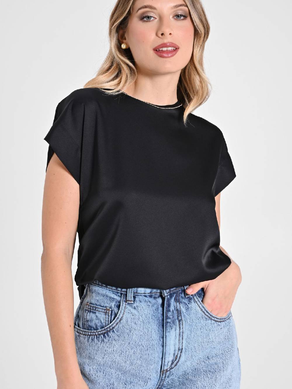 Rinascimento Blusa Envers Satin Nera Offerte esclusive