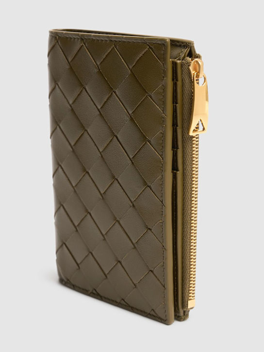 Luisaviaroma Medium Intrecciato 15 leather wallet Enormi sconti