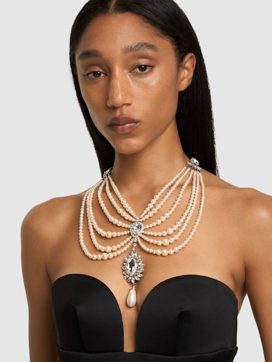 Luisaviaroma Collana con perle d’imitazione e cristalli Vendita Economica