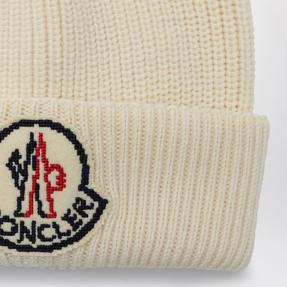 Moncler Cuffia bianca in lana con logo In Linea