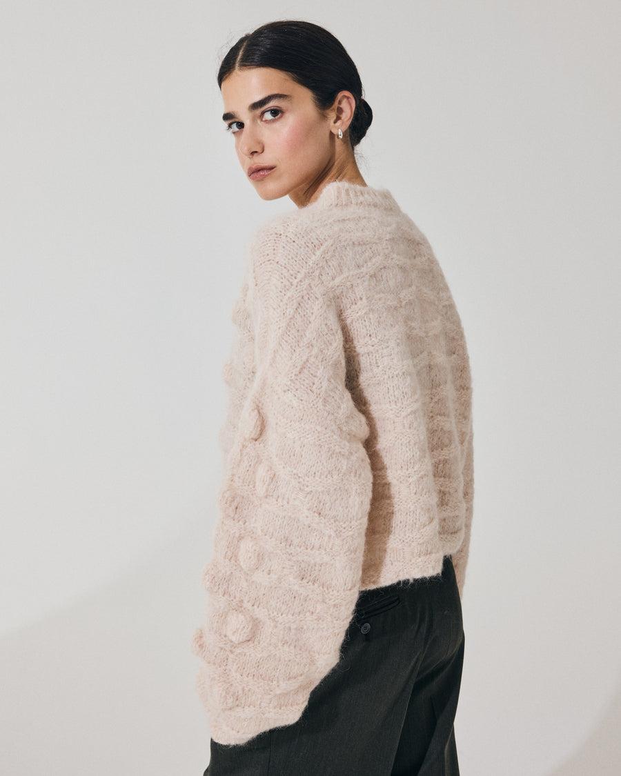 ﻿Scaglione V NECK OVER HAZELNUT STITCH SAND Qualità Garantita